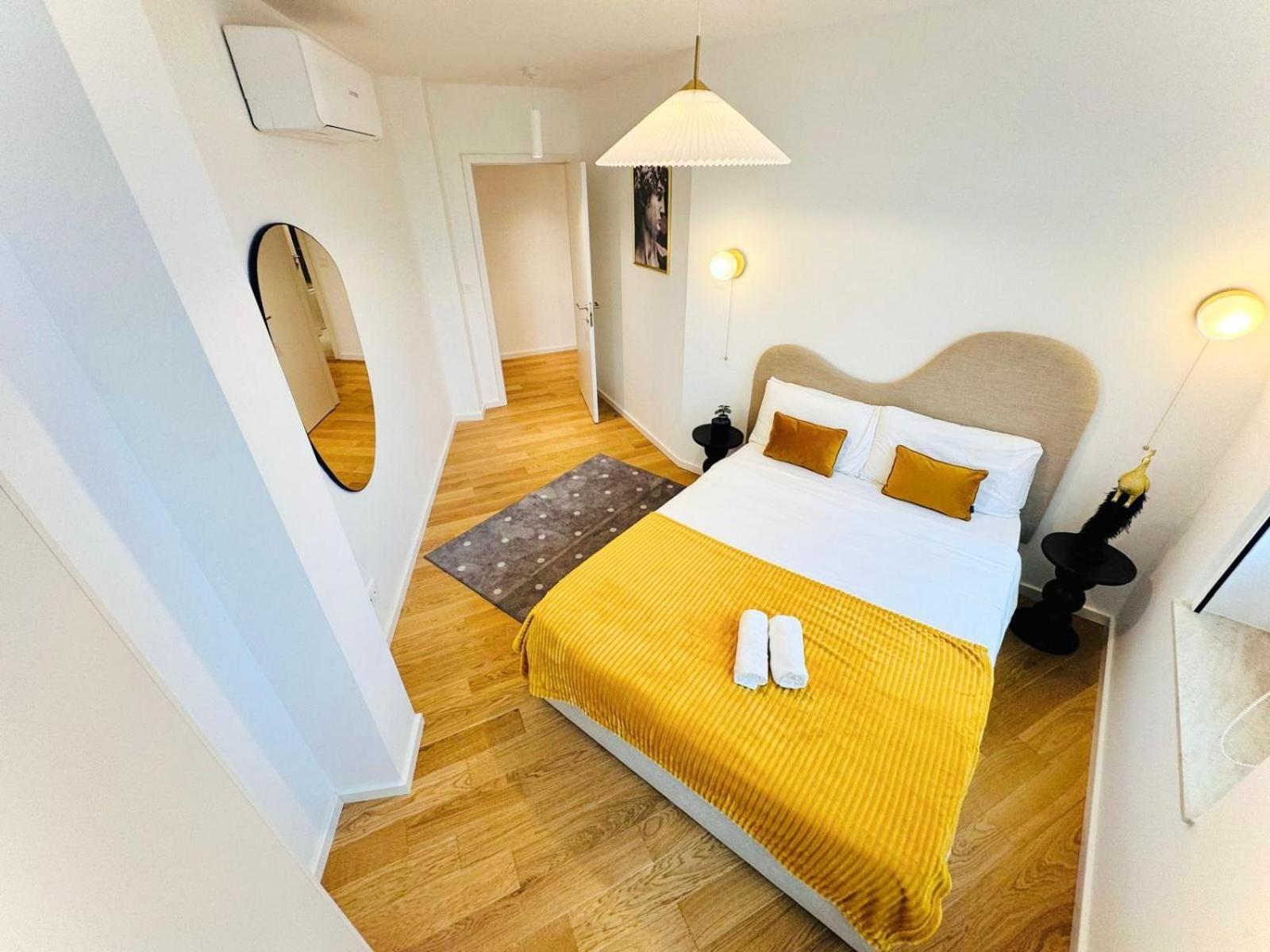 Pink House Beautiful 2 Bedroom Flat In Center * Lissabon
